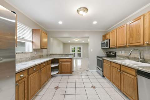 939 Charles Street, West Palm Beach FL - photo 16 of 39