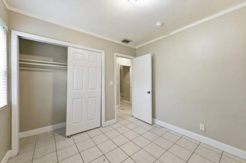 939 Charles Street, West Palm Beach FL - photo 18 of 39
