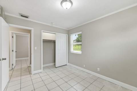 939 Charles Street, West Palm Beach FL - photo 20 of 39
