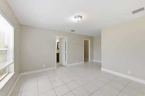 939 Charles Street, West Palm Beach FL - photo 24 of 39