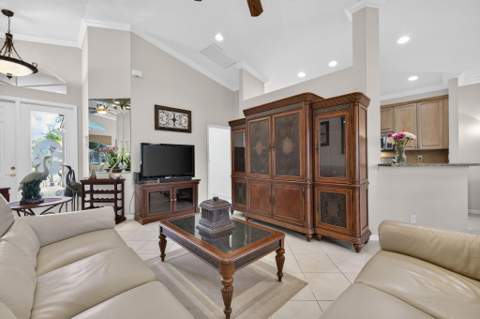 382 NW Springview Loop, Port St. Lucie FL - photo 7 of 58
