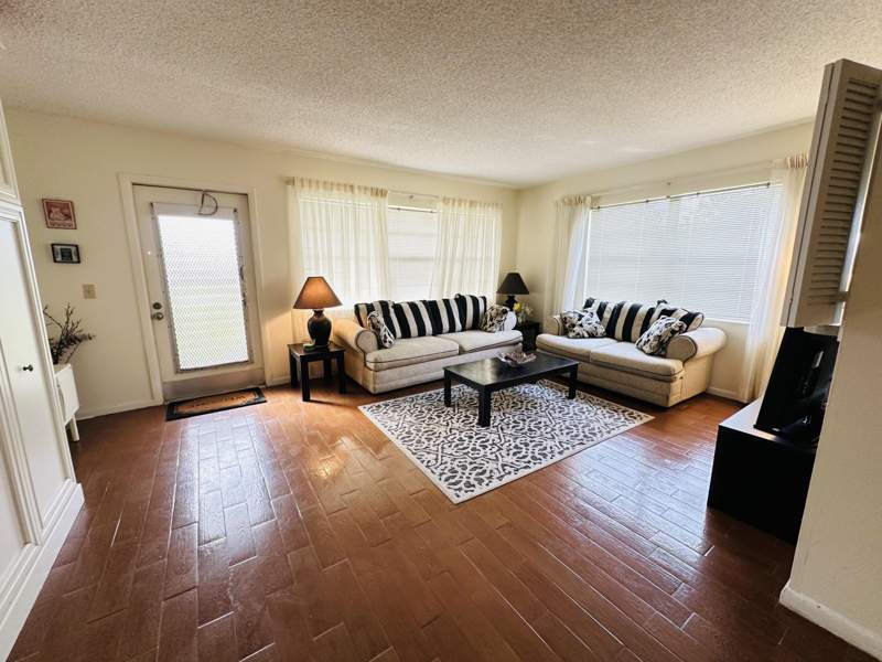 1 bedroom Condominium at 8 Grantham D, Grantham D Condo, Deerfield Beach — photo 3