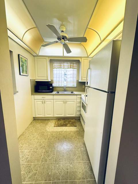 8 Grantham D, Deerfield Beach FL - photo 10 of 61