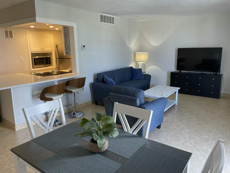 1 bedroom Condominium at 1731 SE 15th Street #206, Cromwell West Condo, Fort Lauderdale — photo 3