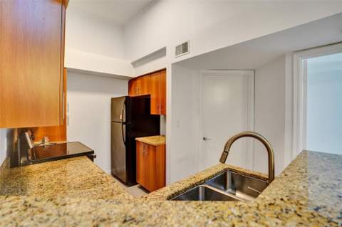 1050 Crystal Way #N, Delray Beach FL - photo 14 of 45