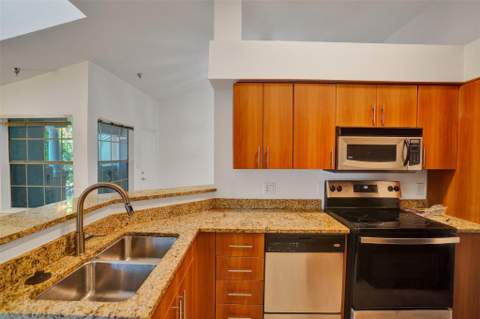 1050 Crystal Way #N, Delray Beach FL - photo 16 of 45