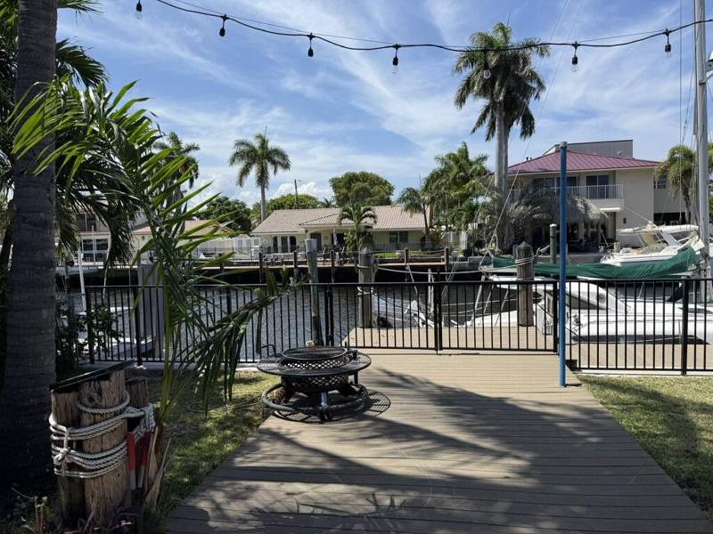 4 bedroom Single Family Residence at 11 Sunset Lane, 6-49-43 Par Of Land, Lauderdale-By-The-Sea — photo 3