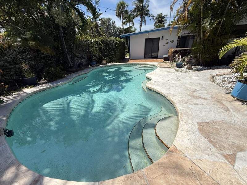 4 bedroom Single Family Residence at 11 Sunset Lane, 6-49-43 Par Of Land, Lauderdale-By-The-Sea — photo 5