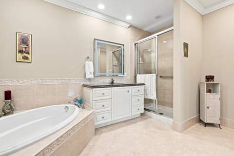 21 Harbour Isle Drive #302, Fort Pierce FL - photo 19 of 37