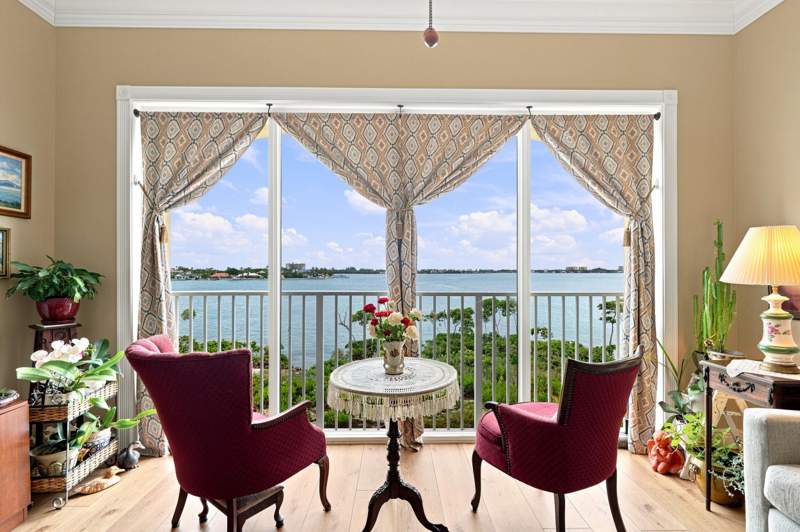 2 bedroom Condominium at 21 Harbour Isle Drive #302, Harbour Isle West, Fort Pierce — photo 5