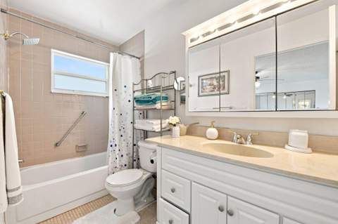 4830 NW 4th Street #A, Delray Beach FL - photo 14 of 28