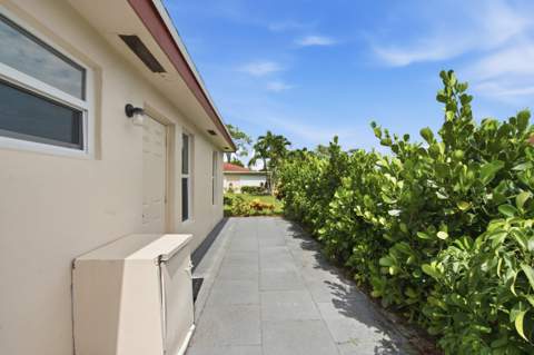 4830 NW 4th Street #A, Delray Beach FL - photo 24 of 28