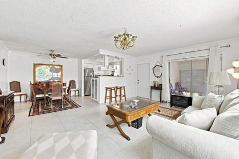 4830 NW 4th Street #A, Delray Beach FL - photo 6 of 28