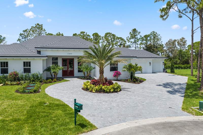 5 bedroom Single Family Residence at 11899 Sanbourn Court, Stonewal Estates, Palm Beach Gardens — photo 3