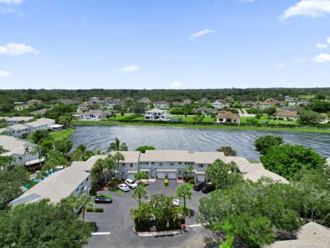 4737 Grapevine Way, Davie FL - photo 13 of 38