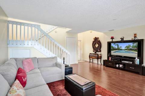 4737 Grapevine Way, Davie FL - photo 20 of 38