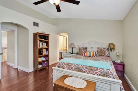 4737 Grapevine Way, Davie FL - photo 8 of 38