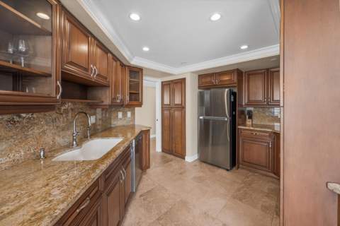 3560 S Ocean Boulevard #607, South Palm Beach FL - photo 10 of 22