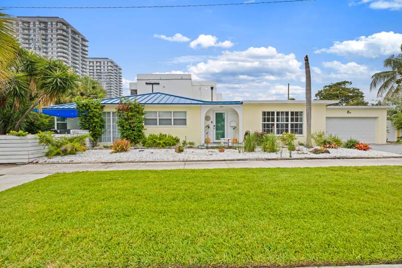 4 bedroom Single Family Residence at 400 45th Street, North Palm Bch 1, West Palm Beach — photo 2