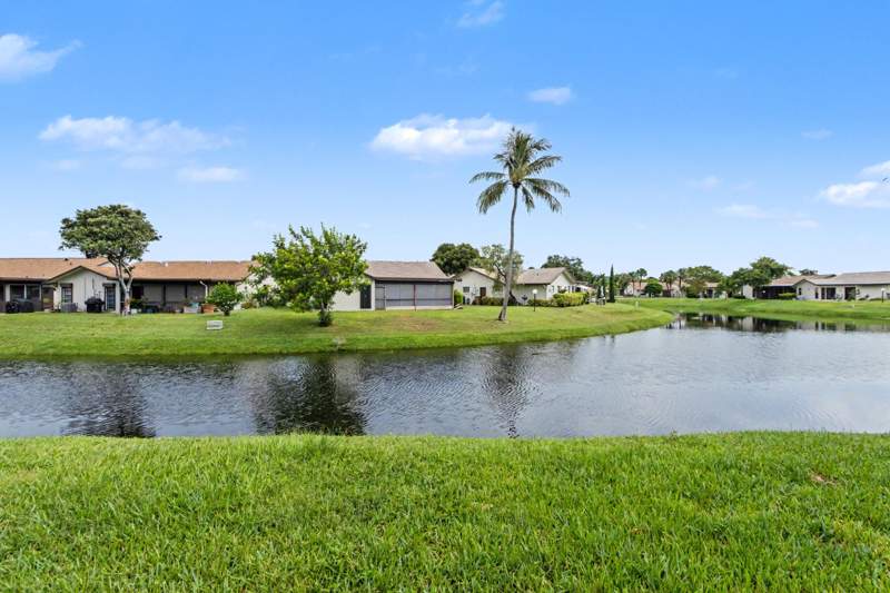 2 bedroom Townhouse at 2269 Discovery Circle, Discovery Pointe, Deerfield Beach — photo 5