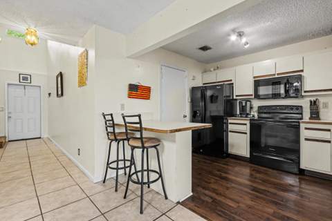 2269 Discovery Circle, Deerfield Beach FL - photo 8 of 54