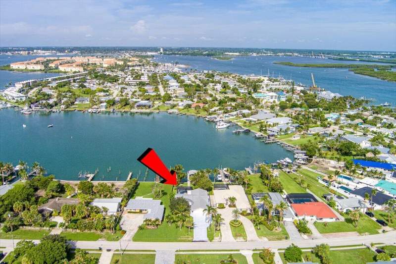 3 bedroom Single Family Residence at 309 Fernandina Street, Fort Pierce Subdivision, Hutchinson Island — photo 3