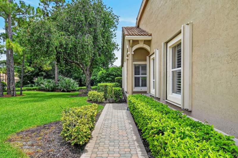 3 bedroom Villa at 7007 Torrey Pines Circle, Pod 7B At The Reserve Torrey Pines, Port St. Lucie — photo 2