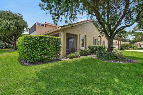 7007 Torrey Pines Circle, Port St. Lucie FL - photo 8 of 69