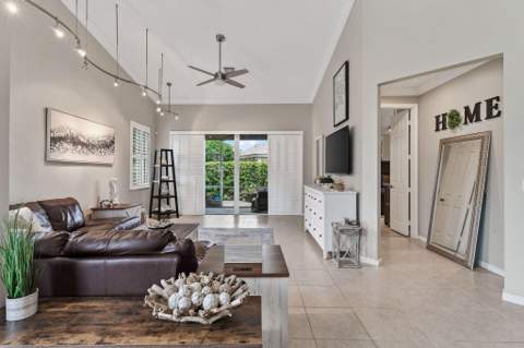 7007 Torrey Pines Circle, Port St. Lucie FL - photo 12 of 69