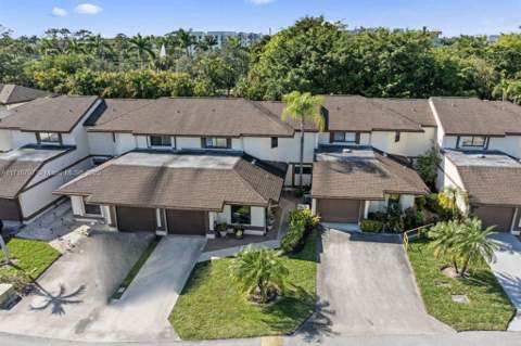 20929 Boca Ridge Drive, Boca Raton FL - photo 6 of 14