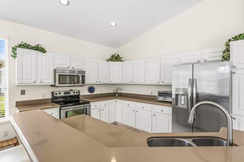 9403 Pinebark Court, Fort Pierce FL - photo 9 of 46