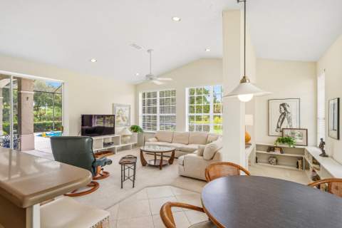 9403 Pinebark Court, Fort Pierce FL - photo 11 of 46