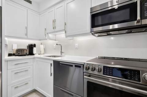 2780 S Ocean Boulevard #607, Palm Beach FL - photo 6 of 46