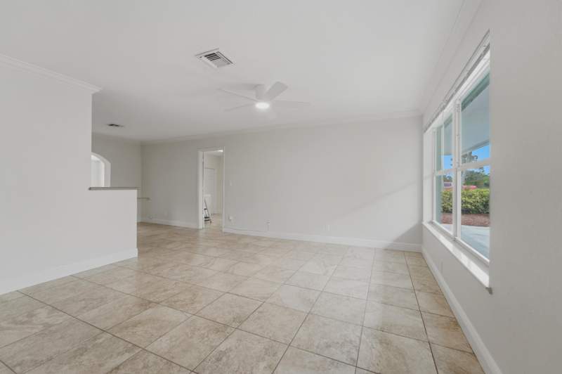 3 bedroom Single Family Residence at 18966 SE Southgate Drive, SOUTHGATE, Jupiter — photo 3