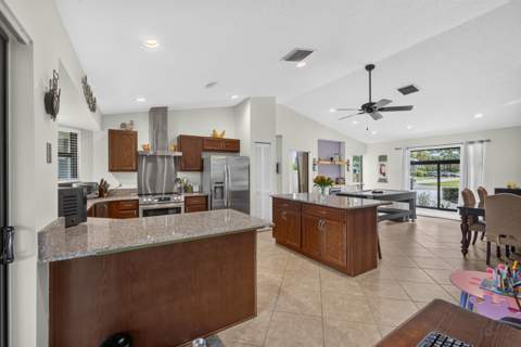 1848 Lynton Circle, Wellington FL - photo 12 of 63