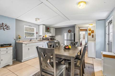 5133 Melissa Lane, Fort Pierce FL - photo 10 of 34