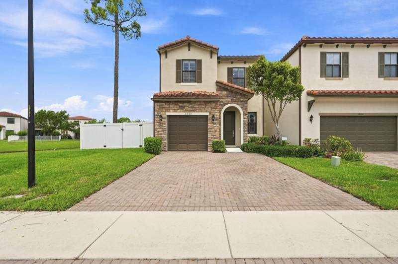 3 bedroom Single Family Residence at 3000 King Palm Way, Mediterranea, Riviera Beach — photo 3