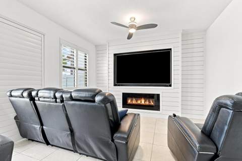 3000 King Palm Way, Riviera Beach FL - photo 10 of 49