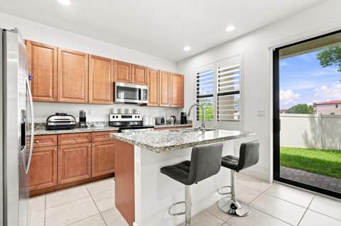 3000 King Palm Way, Riviera Beach FL - photo 13 of 49