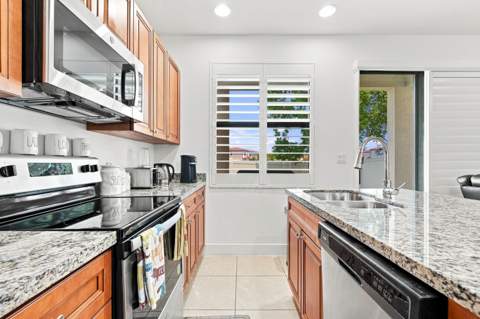 3000 King Palm Way, Riviera Beach FL - photo 15 of 49