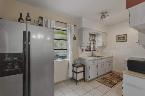 500 SW 15th Street #107, Pompano Beach FL - photo 11 of 27