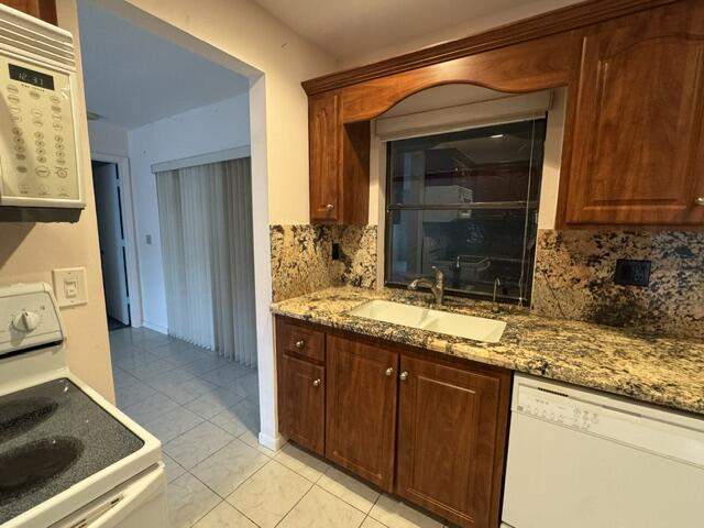 2 bedroom Single Family Residence at 14537 Shadow Wood Lane, Coco Wood Lakes Sec 1, Delray Beach — photo 5