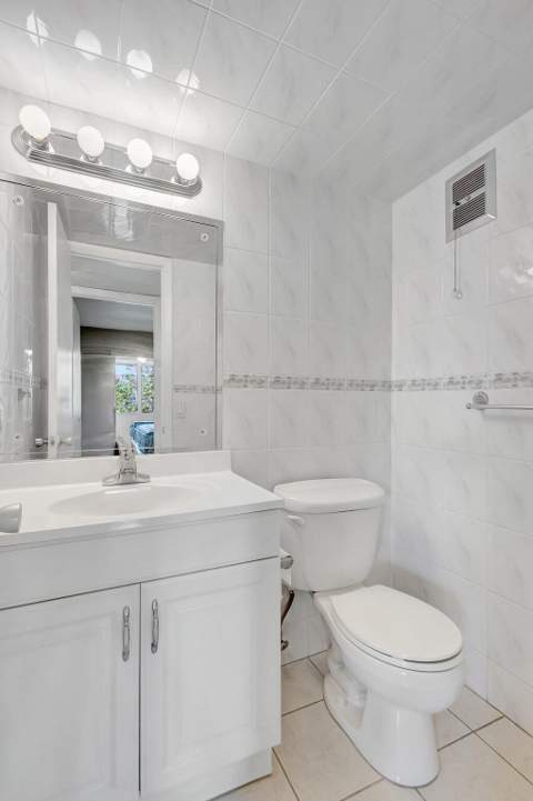 64 Coventry C, West Palm Beach FL - photo 9 of 30