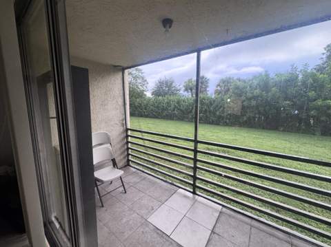2830 Somerset Drive #104N, Lauderdale Lakes FL - photo 9 of 15