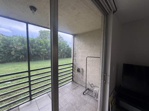 2830 Somerset Drive #104N, Lauderdale Lakes FL - photo 10 of 15