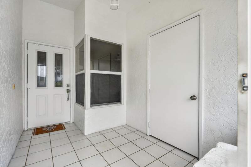 2 bedroom Villa at 10924 SE Stonehill Lane, Sea Pines, Hobe Sound — photo 3