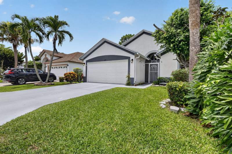 3 bedroom Single Family Residence at 412 Trotters Lane, River Bridge Par 2F, Greenacres — photo 2