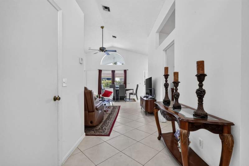 3 bedroom Single Family Residence at 412 Trotters Lane, River Bridge Par 2F, Greenacres — photo 5