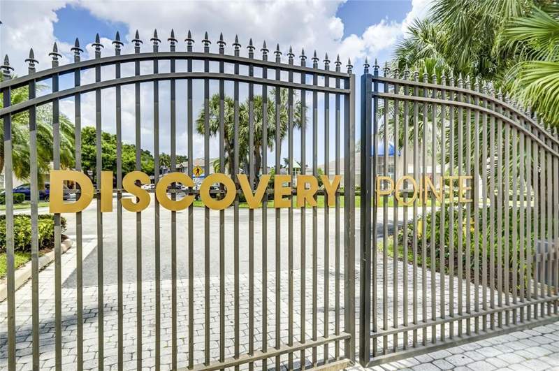 2 bedroom Townhouse at 2269 Discovery Circle, Discovery Pointe, Deerfield Beach — photo 3