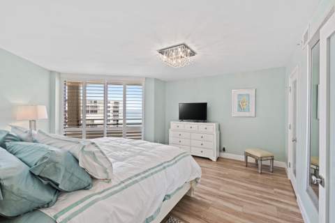 3560 S Ocean Boulevard #706, South Palm Beach FL - photo 16 of 57
